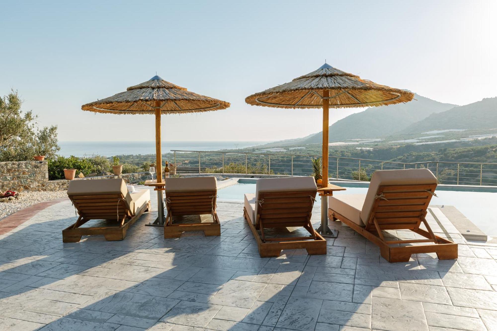 Mediterranean View Villa Makrýgialos Exterior foto